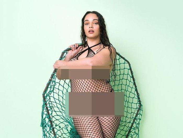 Lingerie dari jaring ikan Lingerie dari jaring ikan