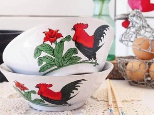 Tak Banyak yang Tahu, Inilah Pembuat Mangkuk Ayam Jago di Indonesia