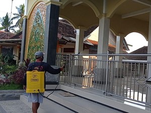 Satgas COVID-19 Tutup 2 Tempat Ibadah Usai Klaster Tarawih di Banyuwangi