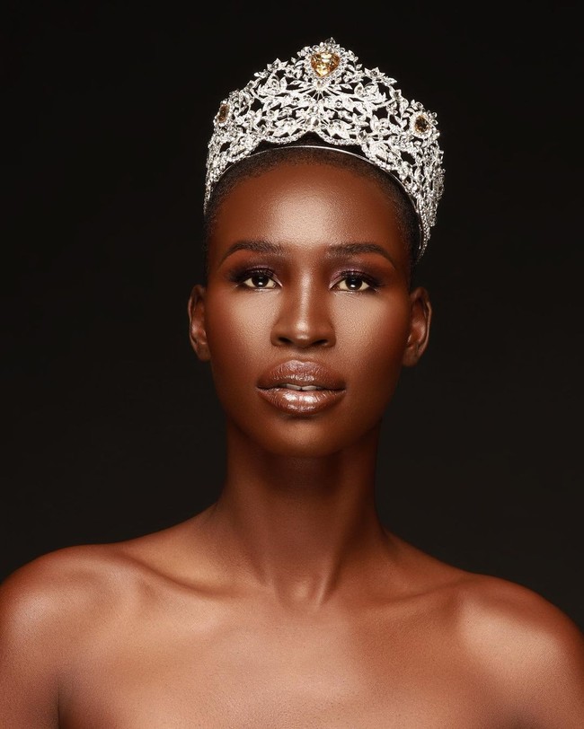 Nova pun menekankan jika postingannya tersebut bukan bermaksud untuk mengeneralisasi orang Filipina bahwa mereka rasis. Namun komentar-komentar yang disertakan dalam fotonya adalah yang paling sering dilihat baru-baru ini. Foto: Instagram @thenovastevens