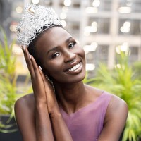 Nova Stevens adalah Miss Universe Canada 2020 yang mencetak sejarah. Ia merupakan wanita berkulit hitam kedua yang sukses menyandang gelar tersebut setelah yang pertama 30 tahun lalu. Foto: Instagram @thenovastevens