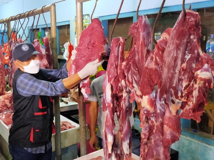Penuhi Kebutuhan Daging di Banyuwangi Jelang Lebaran, 200 Ekor Sapi Dipotong/Hari