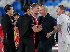 Geramnya Zidane Gegara Madrid Dihukum Penalti Kontroversial