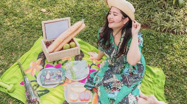 Romantisnya Tasya Kamila Saat Candle Light Dinner dengan Sang Suami
