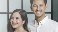 Sang suami, Randi Bachtiar tengah berjuang melawan kanker getah bening yang diidapnya. Tasya bagikan momen haru perjuangan keduanya yang mendapat banyak doa dan dukungan dari netizen. Foto: Instagram @tasyakamila