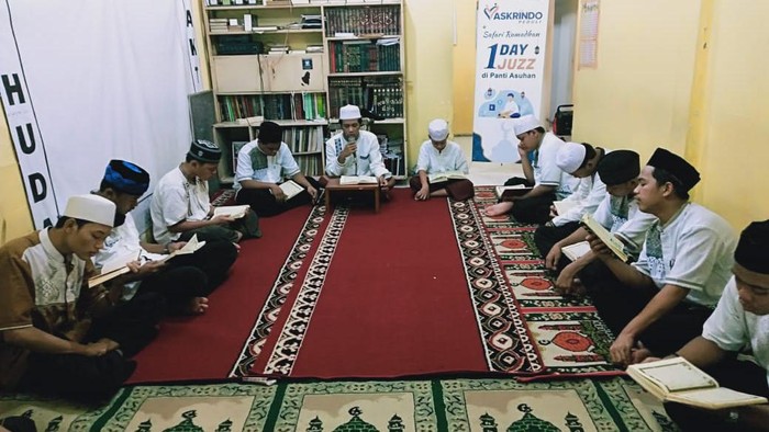 Semangat Berbagi Lewat Aksi Sosial di Bulan Ramadhan PT Asuransi Kredit Indonesia atau Askrindo, anggota Holding Perasuransian dan Penjaminan, Indonesia Finansial Grup (IFG) berbagi berkah Ramadhan.