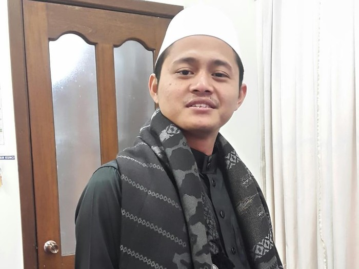 Sunarto, Hafiz Asal Jombang Juga Terpilih Jadi Imam Masjid di UEA