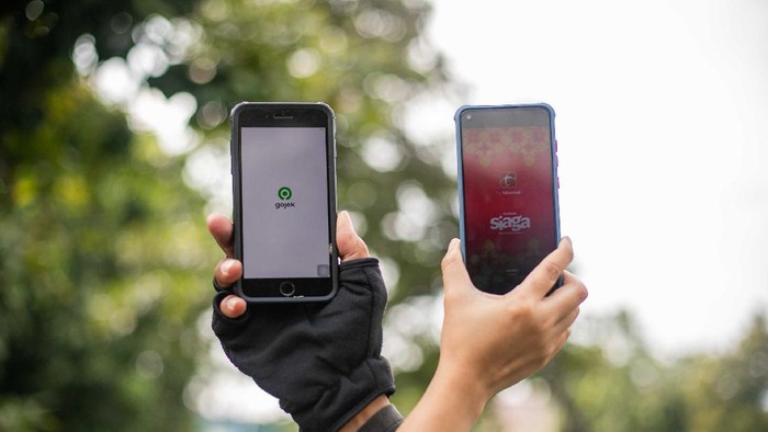 Telkomsel kembali menggelontorkan pendanaan ke kantong Gojek dengan jumlah besar. Secara total operator seluler ini menanam investasi sebanyak USD 450 juta atau setara Rp 6,3 triliun ke Gojek.