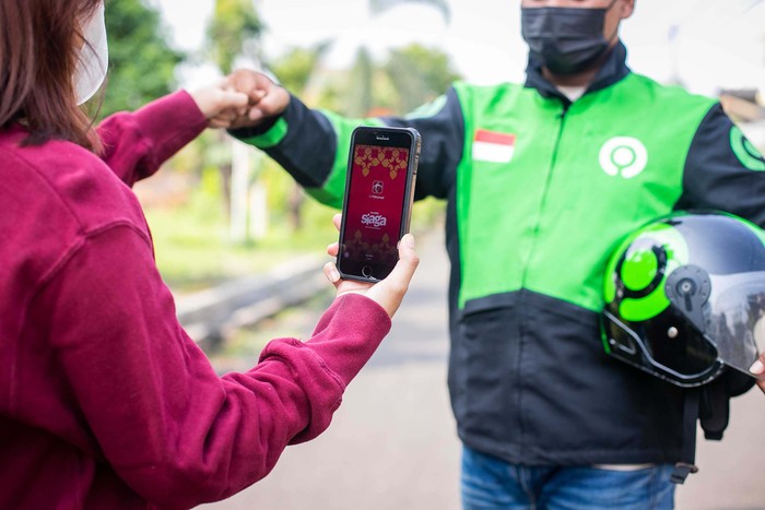 Telkomsel kembali menggelontorkan pendanaan ke kantong Gojek dengan jumlah besar. Secara total operator seluler ini menanam investasi sebanyak USD 450 juta atau setara Rp 6,3 triliun ke Gojek.