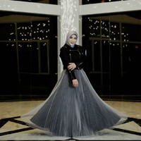 Dalam kesehariannya saat tidak menjalankan tugas sebagai istri Bupati Nganjuk, Yuni Rahma dikenal sebagai seorang penyanyi. Dia sudah merilis dua single yaitu Bahagia Bersamamu dan Doaku. Foto: Dok. Instagram @yunisophia_