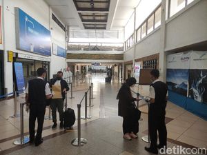 Penumpang di Bandara Juanda Sepi Selama Masa Larangan Mudik 2021