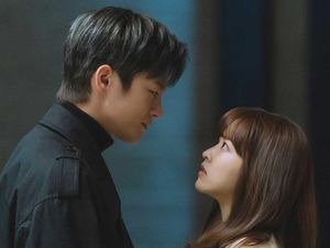 Spoiler Doom at Your Service, Begini Pertemuan Park Bo Young dan Seo In Guk