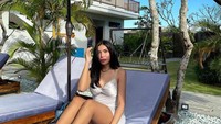 Walaupun kerap berpenampilan seperti wanita, Millen tak pernah melupakan dan malu untuk mengakui identitas aslinya sebagai laki-laki. Foto: Instagram/millencyrus