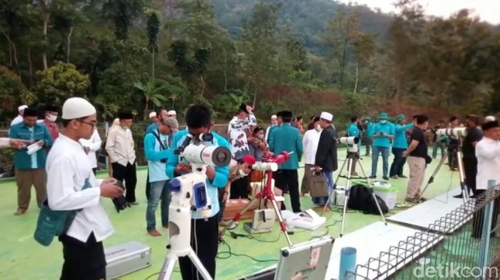 Hilal tak terlihat dari pemantauan di Cibeas Sukabumi