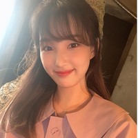 Anak pertama Kim Yulhee dan Choi Minhwan lahir tak lama setelah keduanya menikah. Pasangan muda ini memang diketahui mendaftarkan pernikahan mereka saat Kim Yulhee berbadan dua. Putra pertamanya diberi nama Choi Jae Yul. Foto: Instagram/@yul._.hee