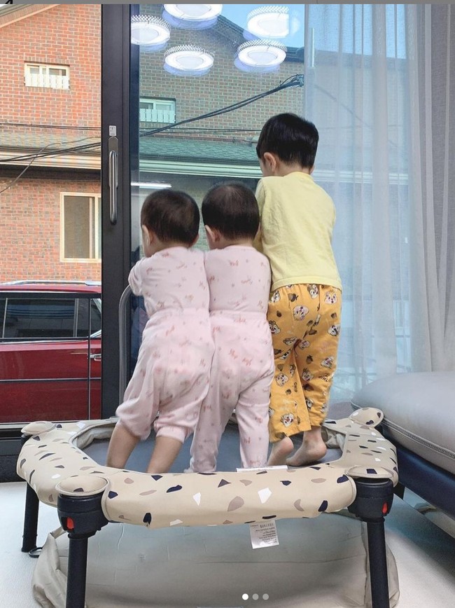 Kim Yulhee pun menjadi ibu dari tiga anak di usia yang masih 23 tahun. Foto: Instagram/@yul._.hee