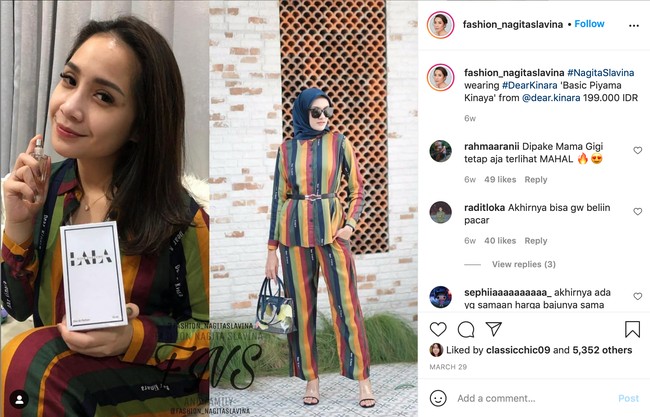 Tampil dengan pakaian yang ternyata harganya sekitar Rp 199 ribu, Nagita Slavina sukses bikin netizen terkejut. Tak sedikit yang menyebut pakaiannya itu jadi terlihat mewah ketika dikenakan oleh istri Raffi Ahmad. Foto: Instagram/@fashion_nagitaslavina