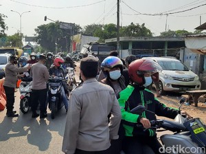 Curhat Pemudik Diputar Balik di Bekasi: Saya Kangen Orang Tua