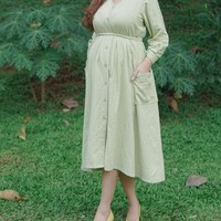 Kini Ratu Nabila telah resmi bercerai pada Rabu (5/5/2021). Pengadilan Agama menjatuhkan putusan cerai verstek karena pemain bola Persija itu enam kali mangkir dari sidang cerai. Foto: Dok.Instagram