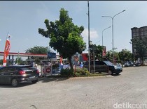 Cerita Pemudik soal Fasilitas SPBU hingga Food Court di Rest Area Km 57