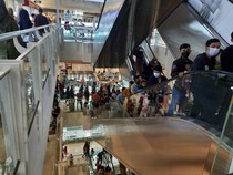 Liburan ke Surabaya? Ini Pusat Belanja Oleh-oleh yang Wajib Dikunjungi