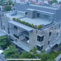 Pernah kebayang seperti apa rumah milik kolektor mainan yang super mahal? Ini salah satunya. (Foto: YouTube/Trans 7 Official)