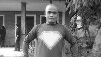 Sapri meninggal dunia setelah berjuang melawan penyakit gula pada Senin (10/5). Selamat jalan Bang Sapri! Dok. Instagram/sapri_pantun