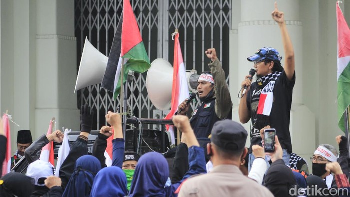 Aksi dukungan untuk Palestina di Bandung.