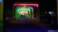 Tradisi menghias kampung ini telah dilakukan selama bertahun-tahun.