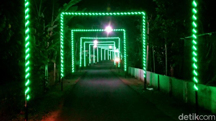 Meriah! Begini Cara Trenggalek Sambut Lebaran Meski di tengah pandemi COVID-19 dan larangan mudik, warga Trenggalek tetap antusias menyambut perayaan hari raya Idul Fitri.