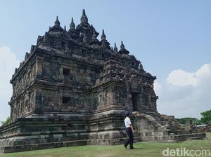 Penting Banget! Naik ke Candi Plaosan-Sojiwan Klaten Sepatunya Dilepas Ya