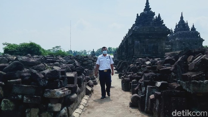 Mudik Dilarang, Candi Plaosan di Klaten Sepi Pengunjung Objek wisata Candi Plaosan di Kecamatan Prambanan, Klaten sepi pengunjung karena mudik ditiadakan tahun ini.