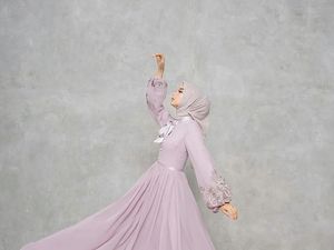 10 Ide OOTD Hijab Lebaran 2021, Mulai dari Tunik Hingga Dress