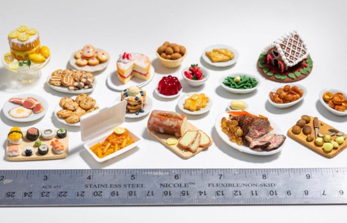 Iseng Bikin Miniatur Makanan, Ibu Ini Malah Kebanjiran Pesanan