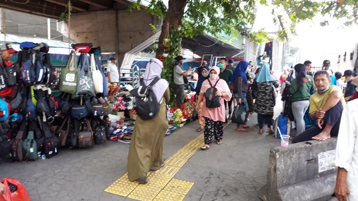 Suasana di Pasar Tanah Abang Jakpus
