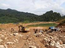 Segel 5 Perusahaan, KLH Temukan Tambang 500 Meter dari Permukiman
