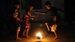 Bola Api Jadi Tradisi Malam Terakhir Bulan Ramadhan