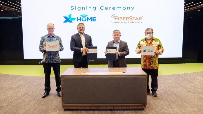 Upaya Memperluas Jaringan Fiber hingga ke Pelosok PT XL Axiata Tbk (XL Axiata) terus berupaya memperluas jaringan fiber XL HOME ke berbagai kota di sejumlah provinsi.