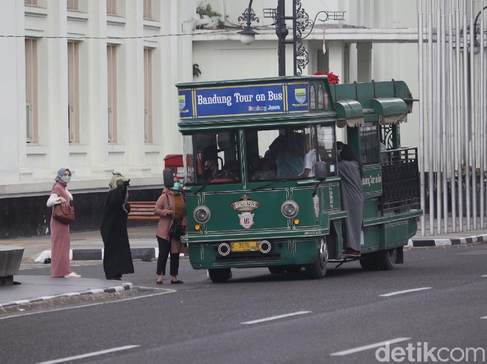 Bandung Tour On Bus (Bandros)