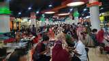 Banyak Tempat Makan di Surabaya Tutup, Food Court Mal Diserbu Warga