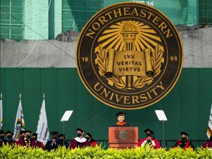 Singgung Islamofobia, Fitrah Teng Pidato di Wisuda Northeastern University