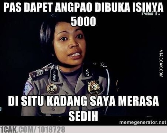 Masih mending dapat angpao Lebarab Rp 5 ribu, daripada cuma Rp 2 ribu. Yuk bersyukur aja, nanti cari angpao Lebaran lagi yang isinya lebih banyak. Foto: 1cak.com