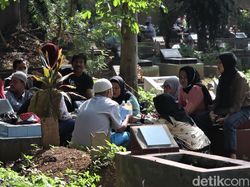 Asal-usul Tradisi Ziarah Kubur Jelang Ramadhan di Indonesia