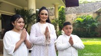 Raul Lemos saat ini tengah tertahan di Timor Leste dan tidak bisa berkumpul bersama Krisdayanti dan kedua anak mereka. (Foto: Pingkan/detikcom) 