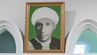 Makam Habib Hasan Al Haddad atau lebih dikenal dengan nama Makam Mbah Priok menjadi salah satu destinasi religi yang didatangi umat muslim saat Idul Fitri.