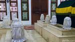 Suasana di Makam Mbah Priok Saat Lebaran Hari Pertama