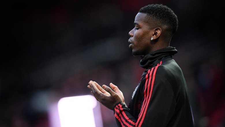 MANCHESTER, ENGLAND - APRIL 10:  Paul Pogba of Manchester United prior to the UEFA Champions League Quarter Final first leg match between Manchester United and FC Barcelona at Old Trafford on April 10, 2019 in Manchester, England. (Photo by Stu Forster/Getty Images)