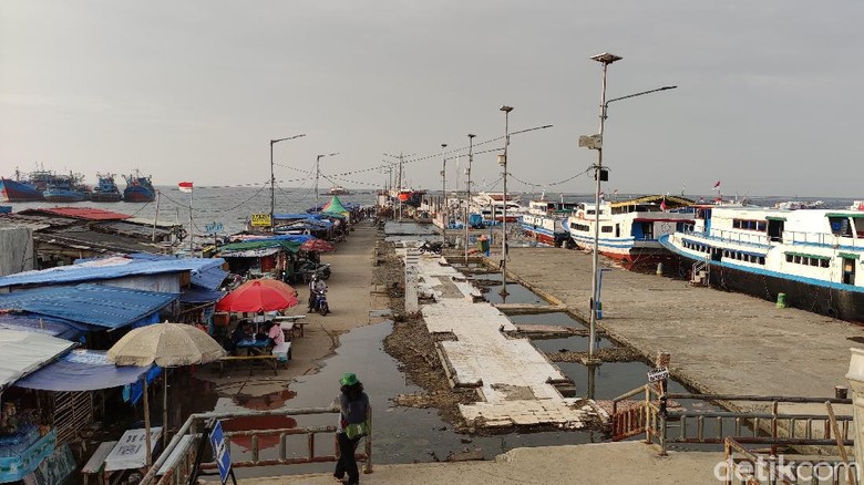 Pelabuhan Kaliadem Muara Angke Pelabuhan Kaliadem Muara Angke