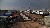 Suasana kawasan Pelabuhan Kaliadem, Muara Angke, Jakarta Utara, Rabu (12/5) kemarin. 