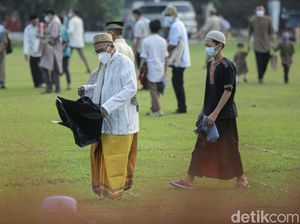 Cerita Jemaah Salat Id Al-Azhar: Tak Takut, Sudah Divaksin